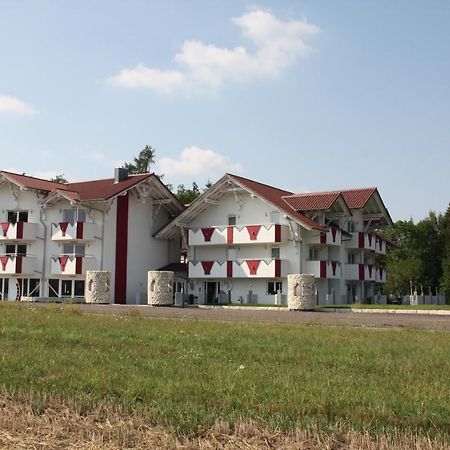 Aparthotel Zum Kreuzritter Wuestenrot Exterior foto
